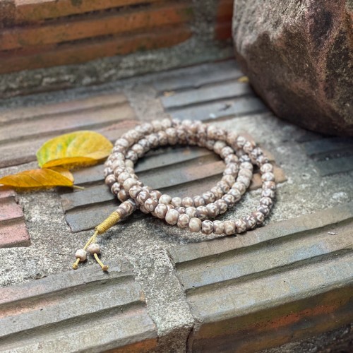 mala buddyjska kość 4-4.jpg