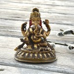 Ganesha posążek mosiężny  malowany / wys. 9 cm / Nepal