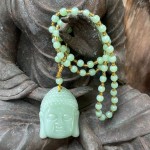 ZIELONY NASZYJNIK BUDDA / Indie / szkło / buddyzm