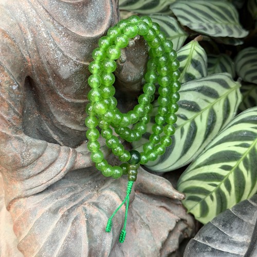 mala 108 limonkowozielony jadeit 2-1.jpg