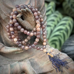 Buddyjska mala 108 / szarofioletowy kwarc / 6,5 mm / vintage / Nepal