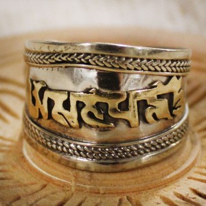 Obrączka z tybetańskiego srebra buddyjskie wzory